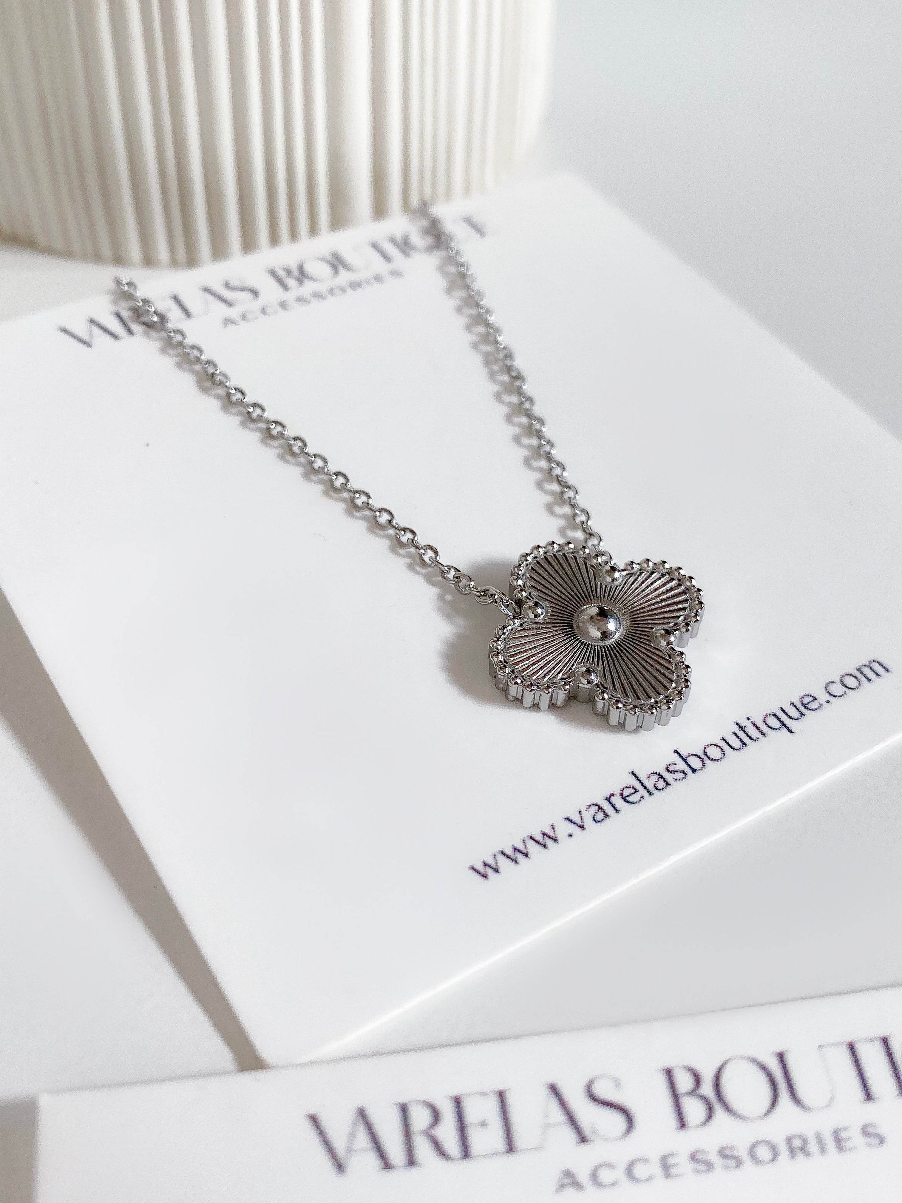 Clover silver necklace