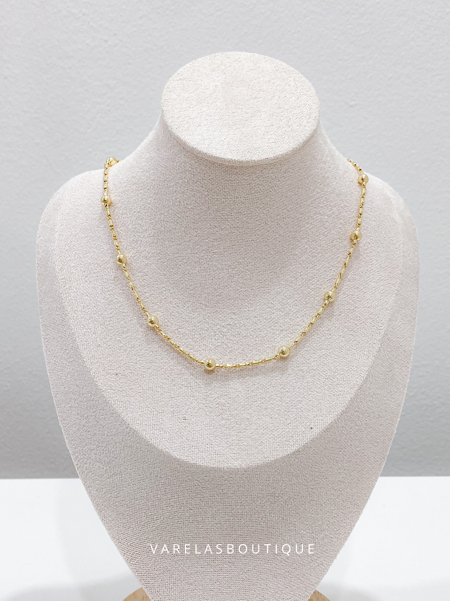 Ball chain gold necklace